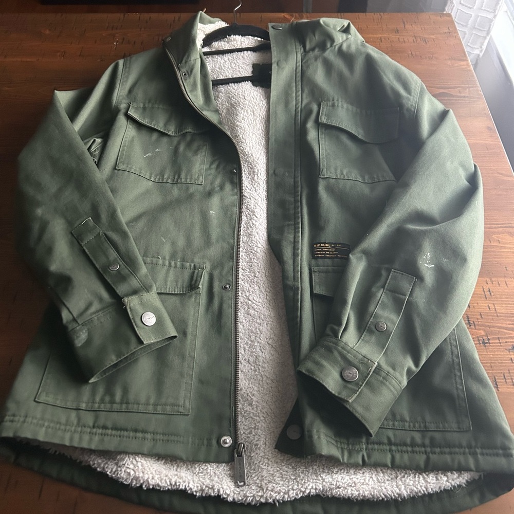 Ripcurl vintage lightweight jacket. Comfy inside lining.  Oversized look.